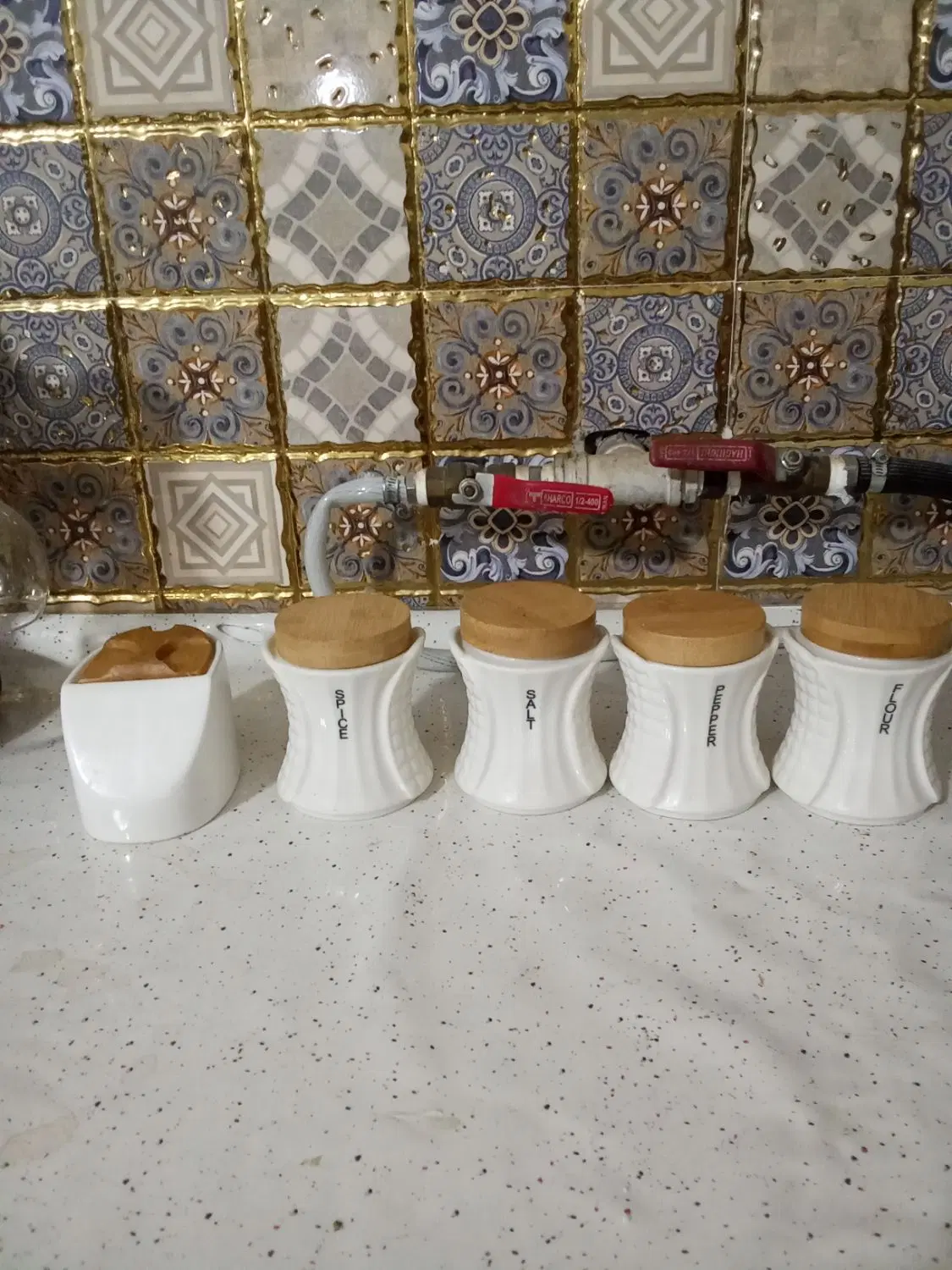 جا ادویه|ظروف نگهدارنده، پلاستیکی، یک‌بارمصرف|شیراز, محراب|دیوار