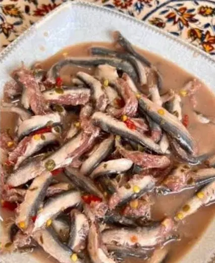 سور|ماهی|بندر دیر, |دیوار