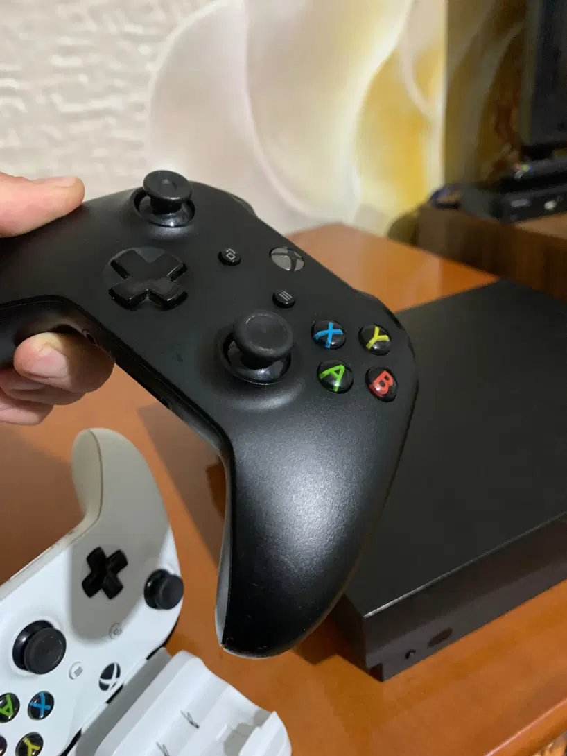Xbox One X|کنسول، بازی ویدئویی و آنلاین|الشتر, |دیوار