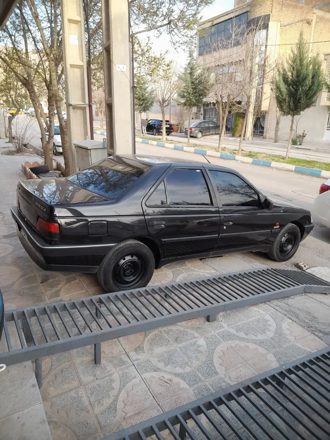 پژو ۴۰۵ مدل ۸۴|خودرو سواری و وانت|ایوان, |دیوار