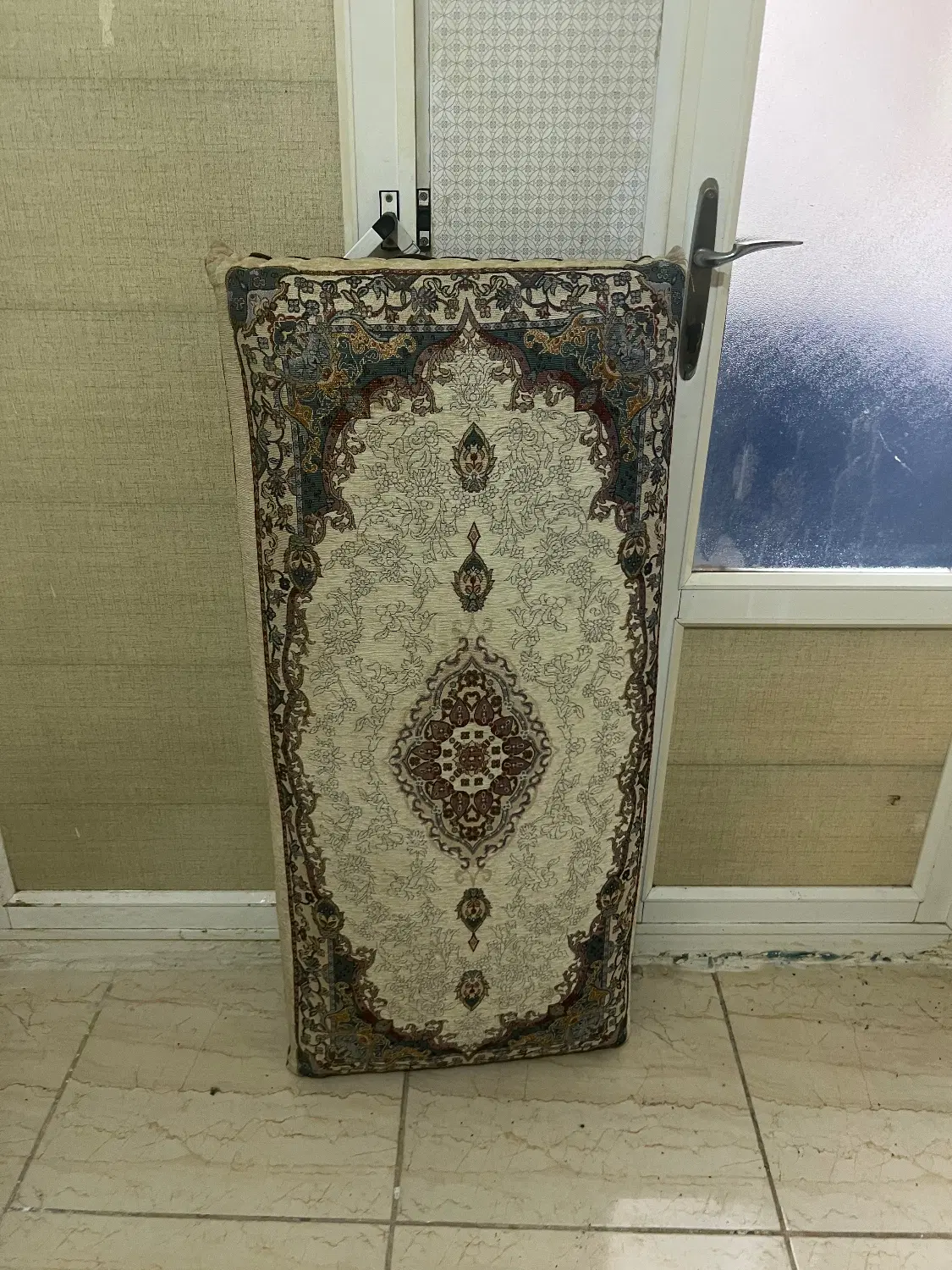 پشتی|پشتی|لنگرود, |دیوار