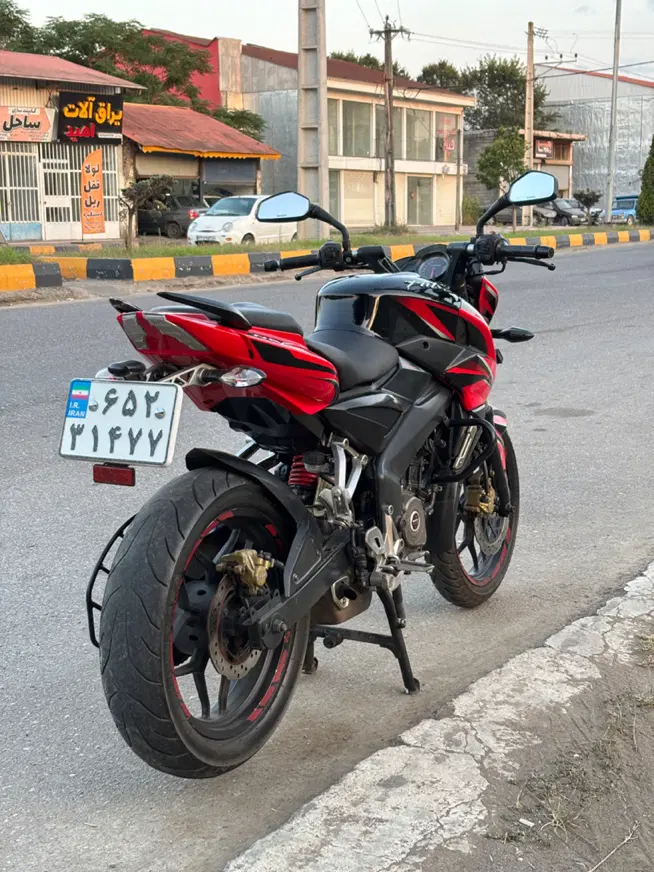 NS200|موتورسیکلت|سیاهکل, |دیوار