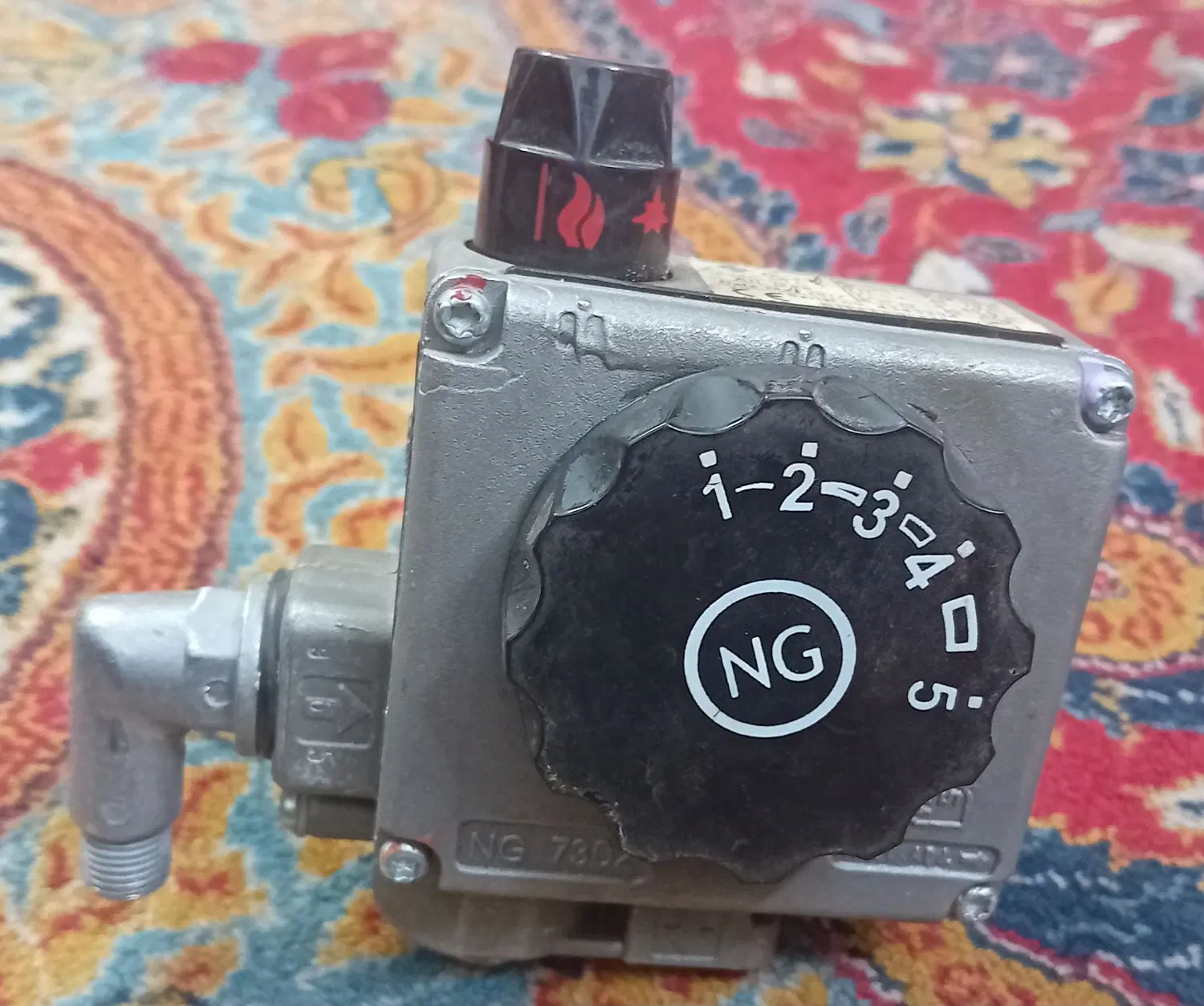 ۳۵۰۰۰۰۰|آبگرمکن، پکیج، شوفاژ|جهرم, |دیوار