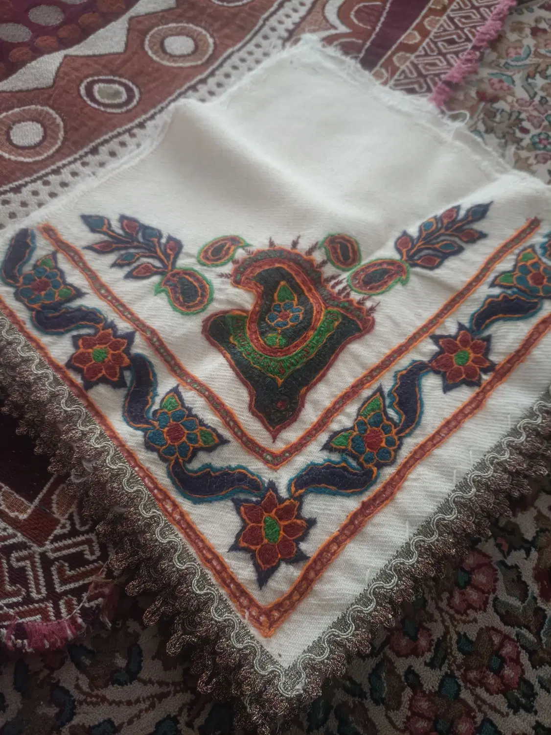 پته|پرده، رانر، رومیزی|زرند, |دیوار