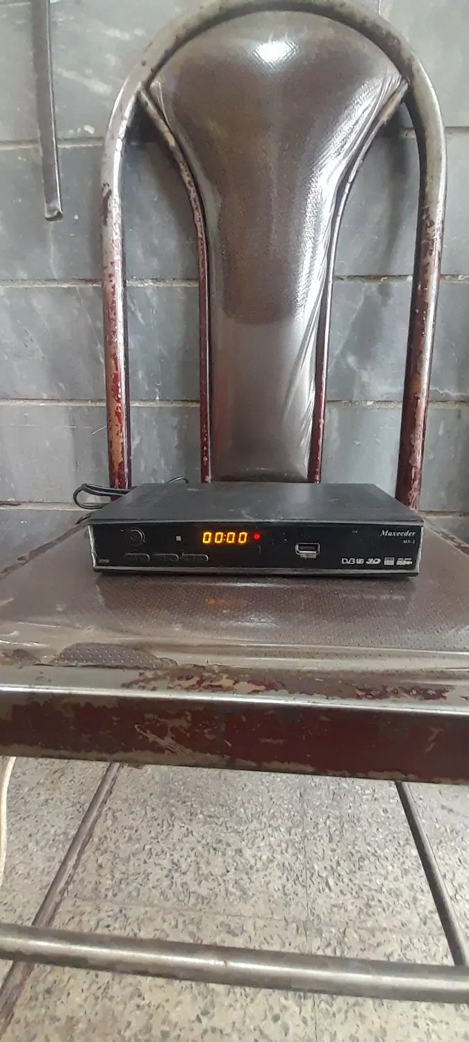 گیرنده|صوتی و تصویری|ارومیه, |دیوار