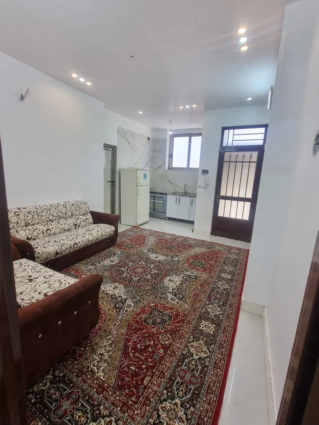 سویت سویت|اجارهٔ کوتاهمدت آپارتمان و سوئیت|قم, چهار مردان|دیوار