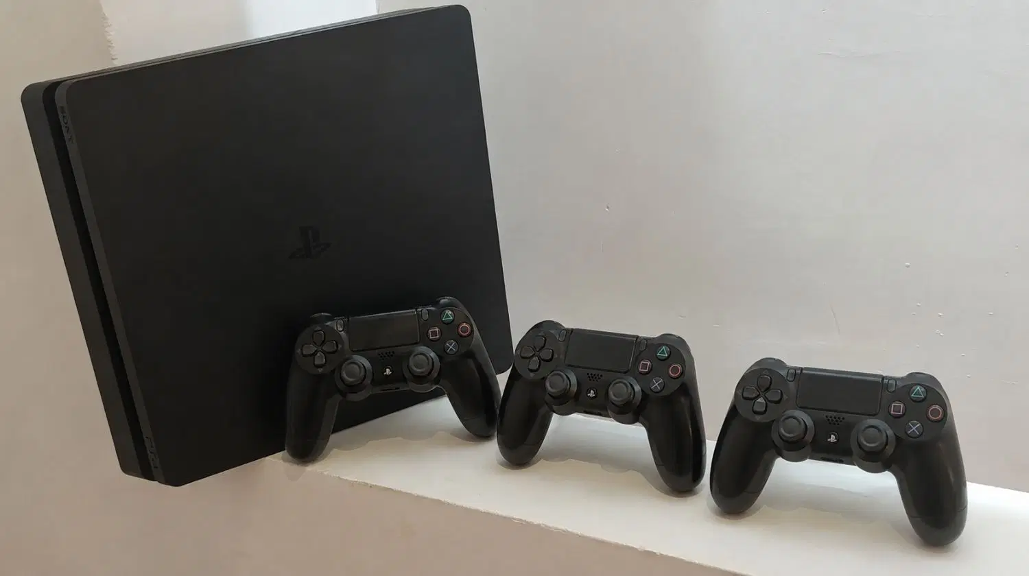 PS4 slim|کنسول، بازی ویدئویی و آنلاین|بندرعباس, |دیوار