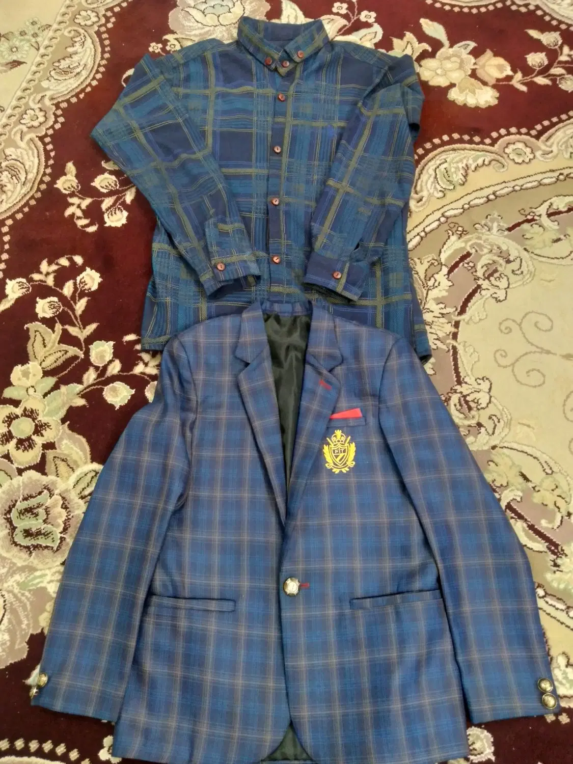 لباس|لباس|اردکان, |دیوار