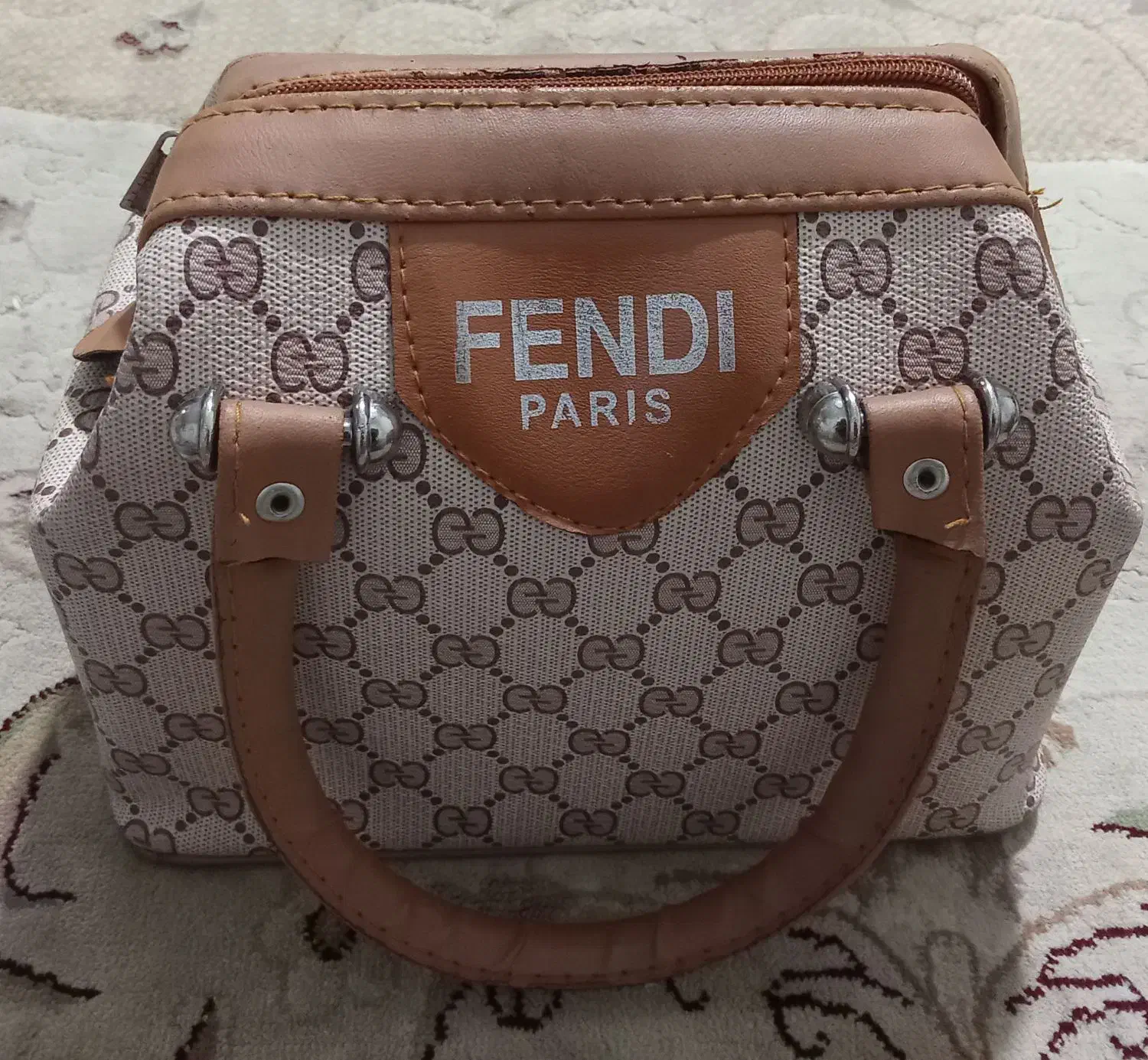 کیف|کیف، کفش، کمربند|مشهد, طبرسی شمالی|دیوار