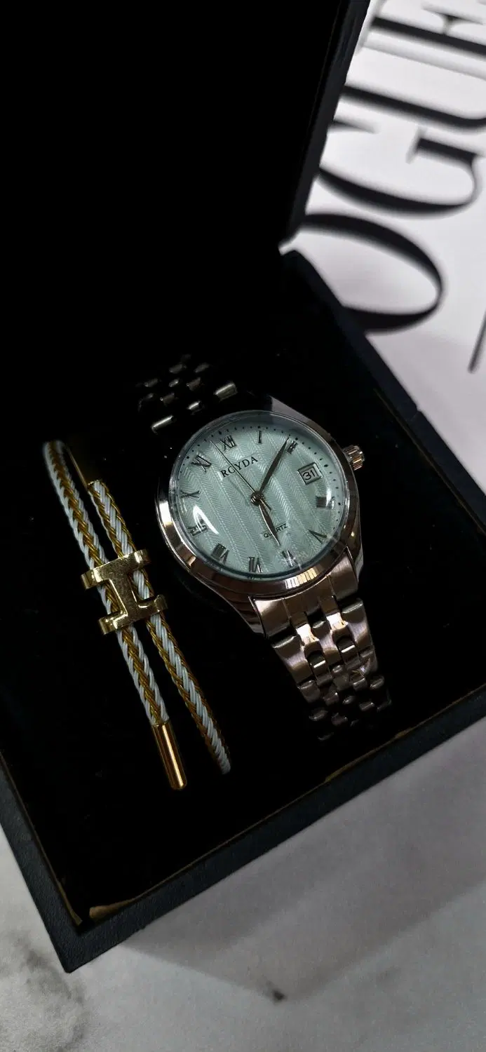 ساعت رویدا|ساعت|اصفهان, خانه اصفهان|دیوار