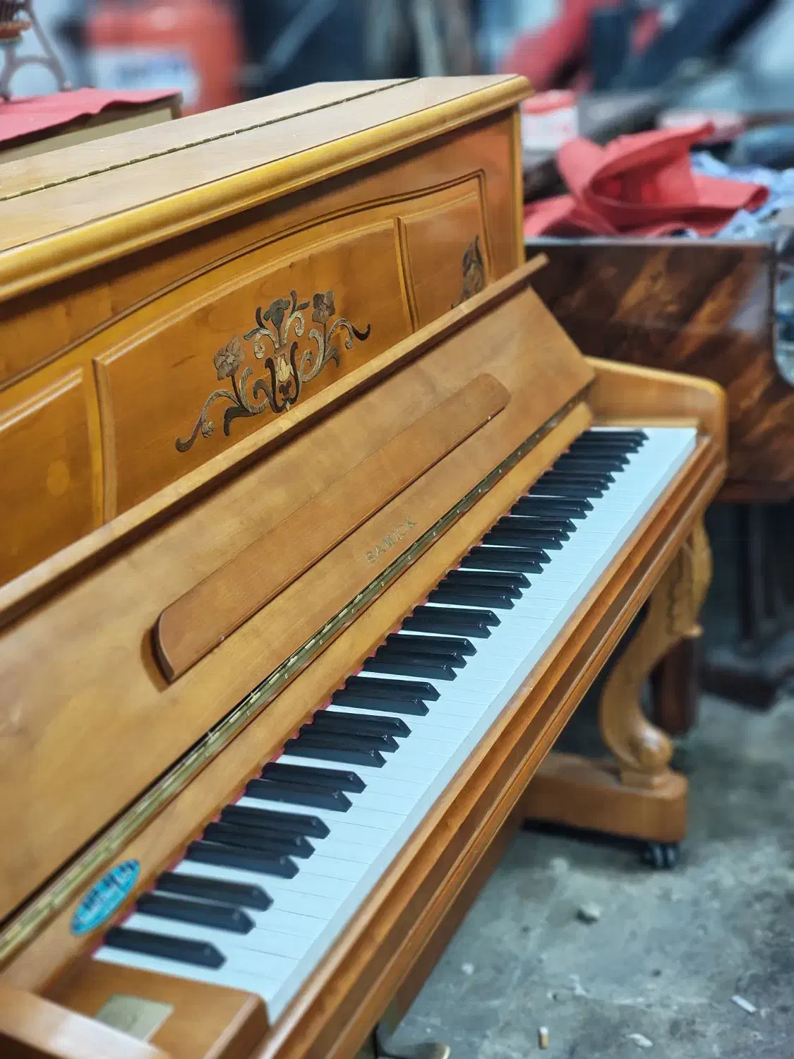 پیانو آکوستیک سمیک|پیانو، کیبورد، آکاردئون|کرج, مجتمع صنفی صنعتی|دیوار