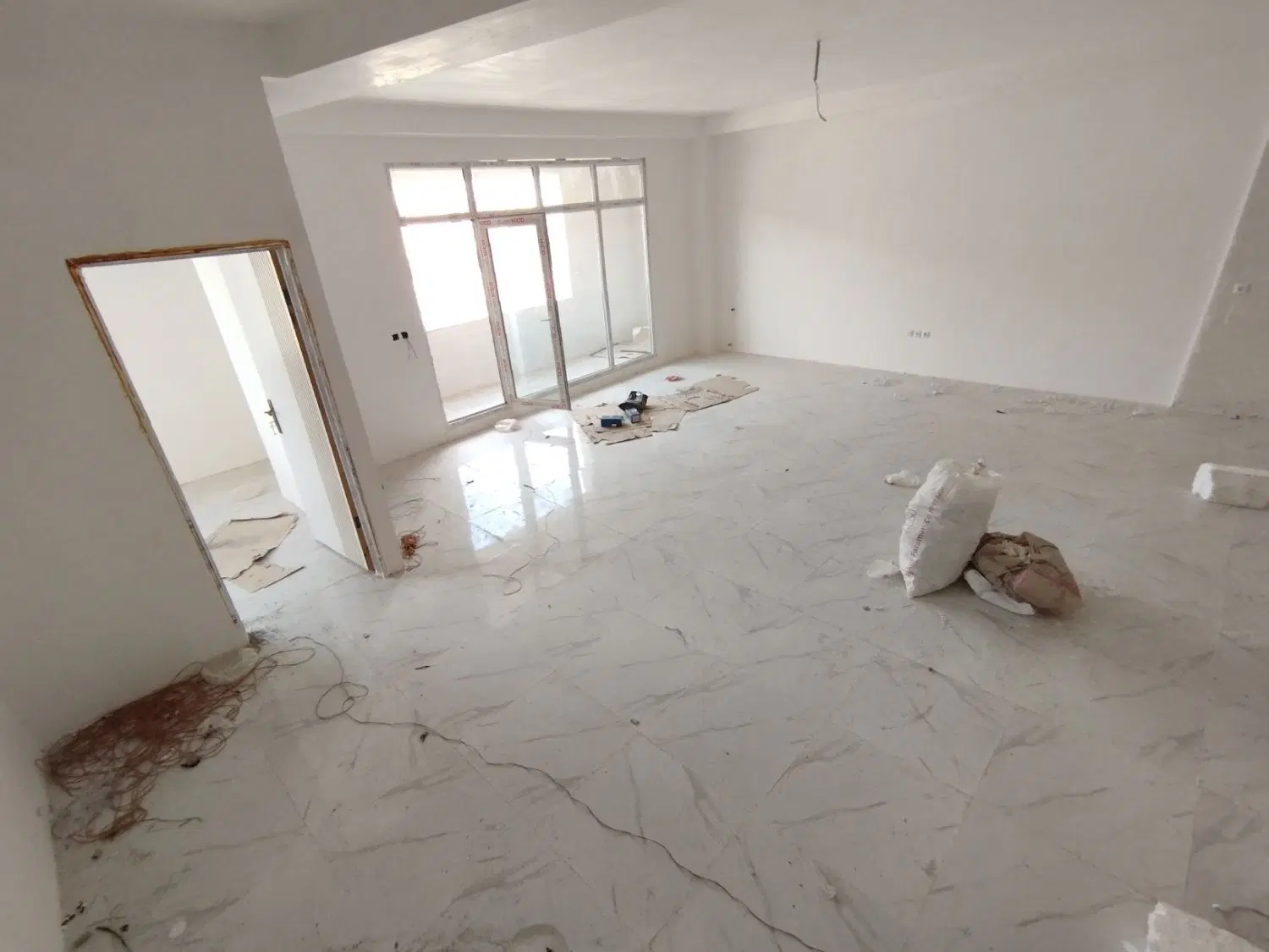 طاقبستان/118 متر/ 2 خوابه/ فول امکانات/ پرده خور|فروش آپارتمان|کرمانشاه, |دیوار
