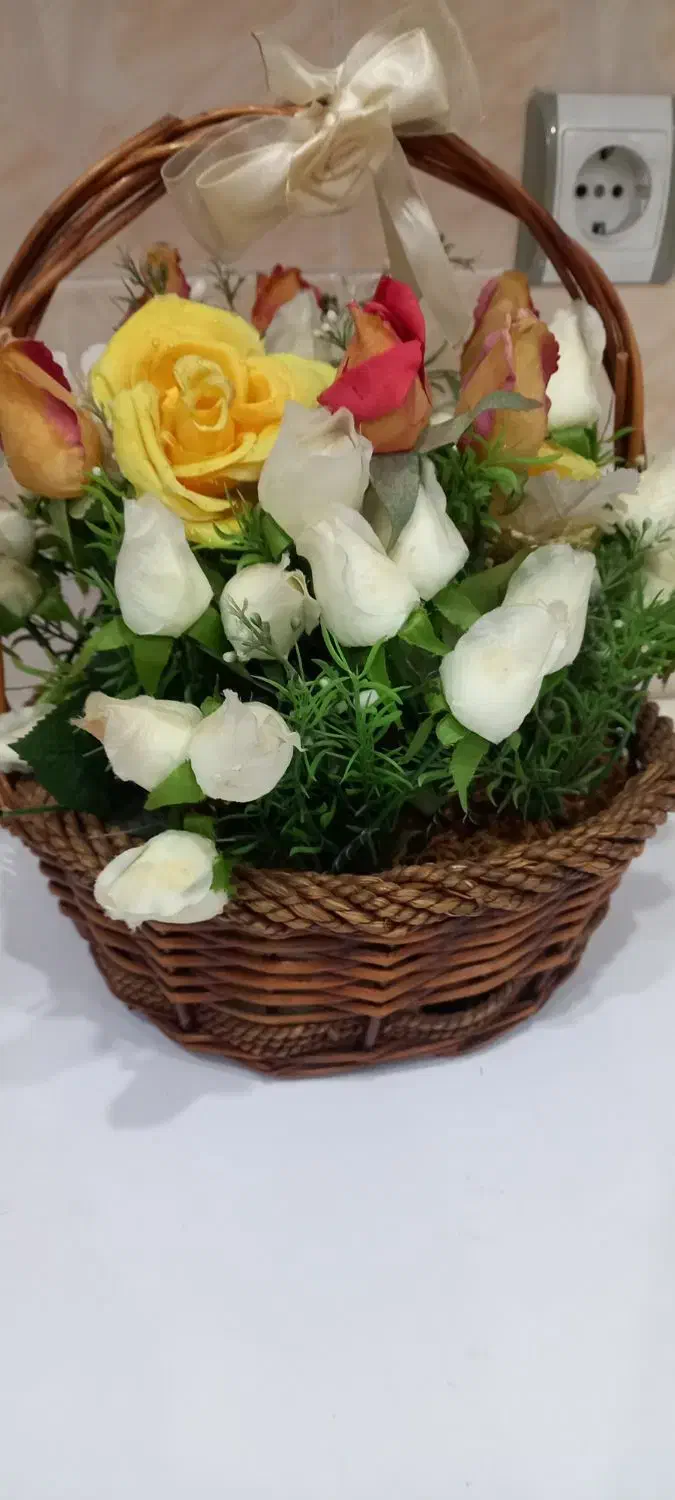 سبد گل زیبا|گل مصنوعی|رشت, رودبارتان|دیوار