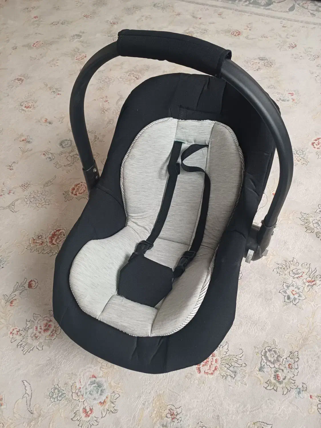 کریر نو|کالسکه و لوازم جانبی|مشهد, گلشور|دیوار