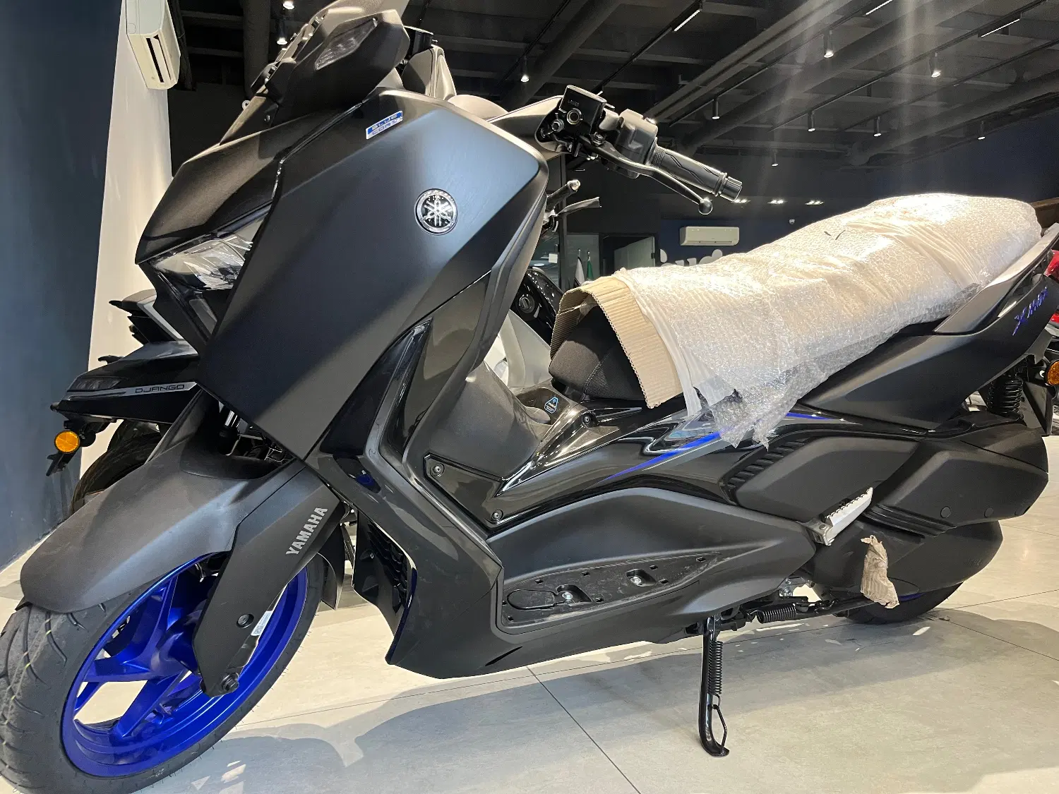Xmax 250|موتورسیکلت|تهران, حکمت|دیوار