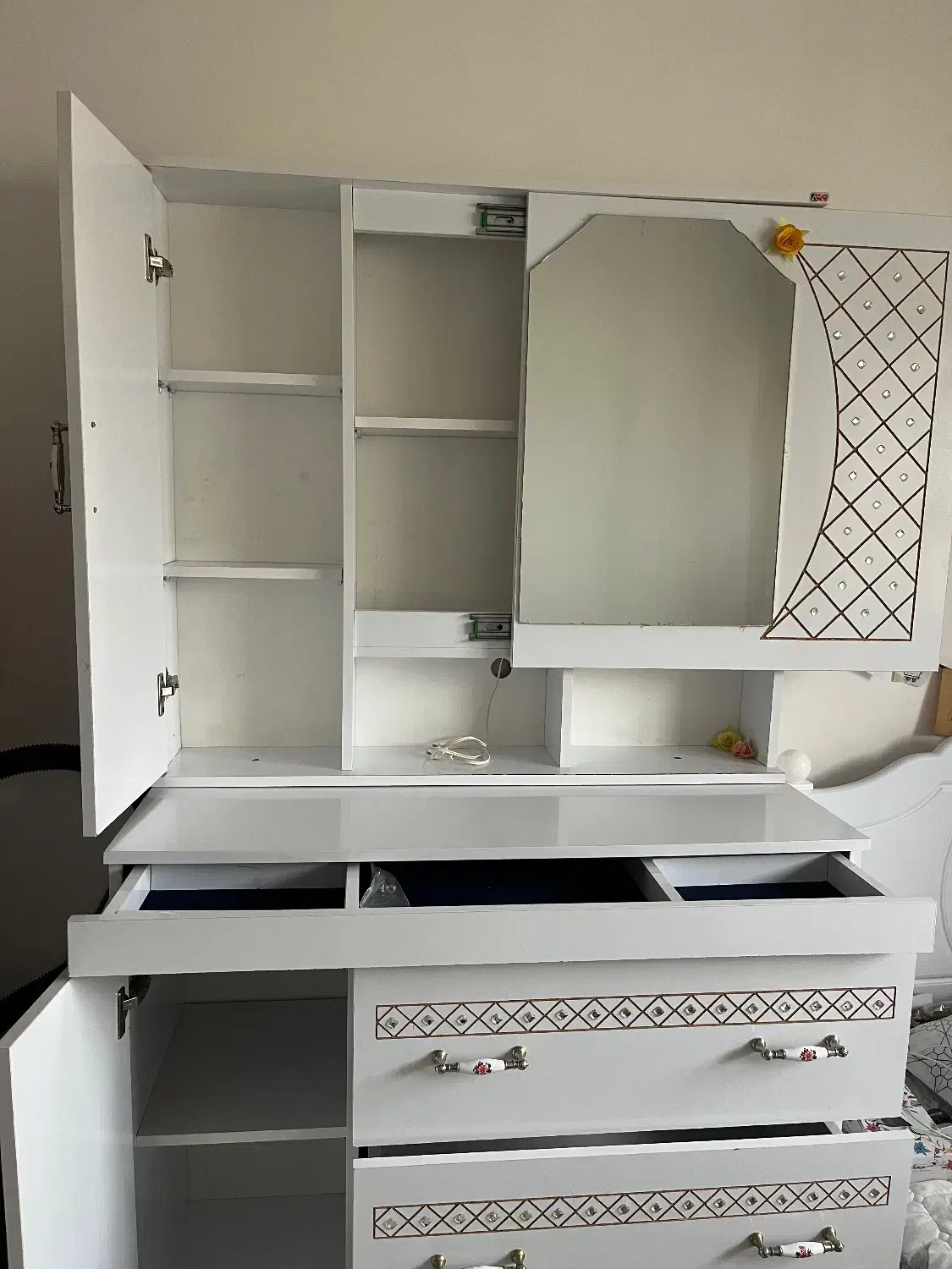 میزآرایش|جاکفشی، کمد، دراور|میناب, |دیوار