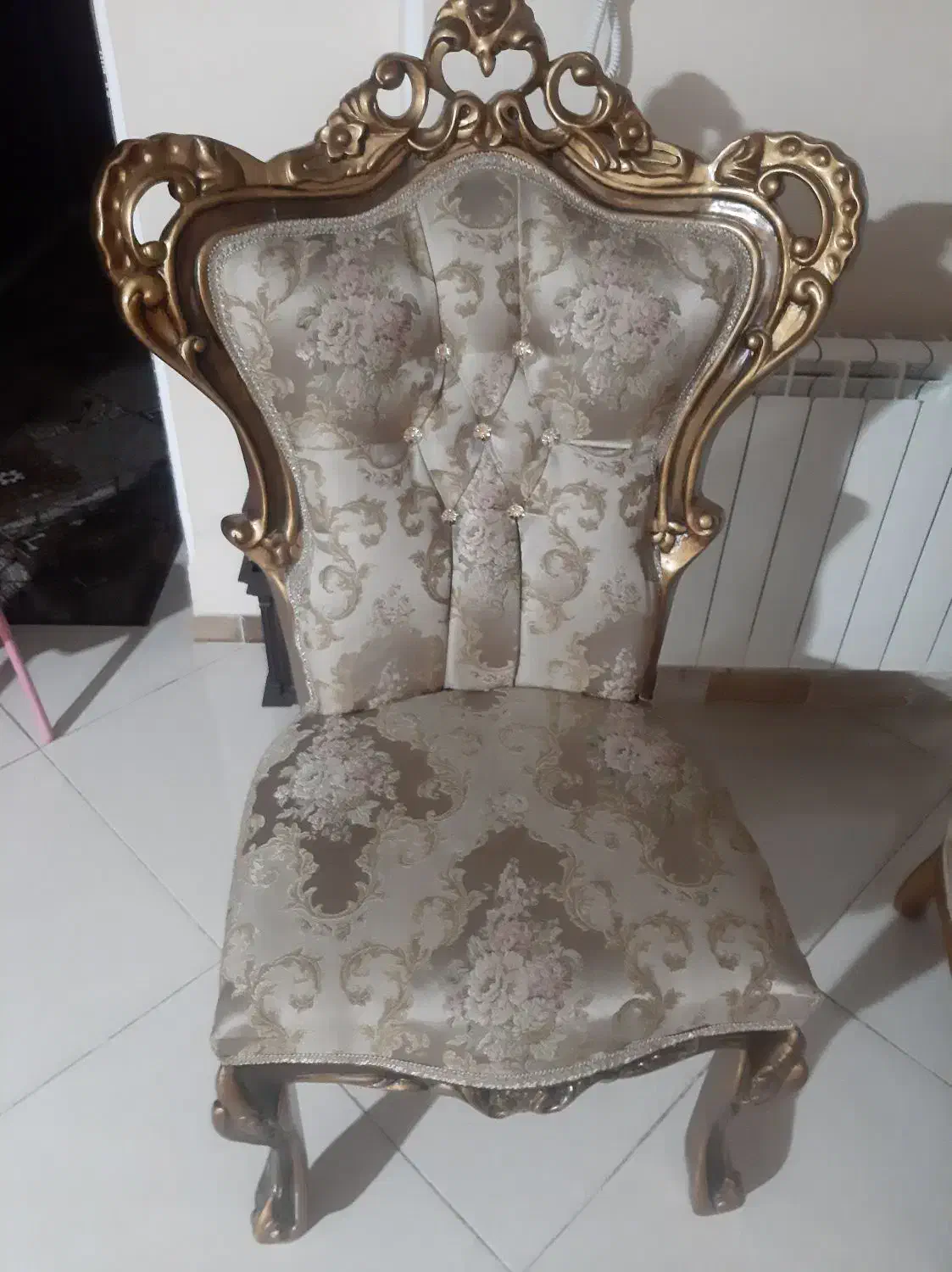 مبل|مبلمان خانگی و میز عسلی|رشت, چله خانه|دیوار