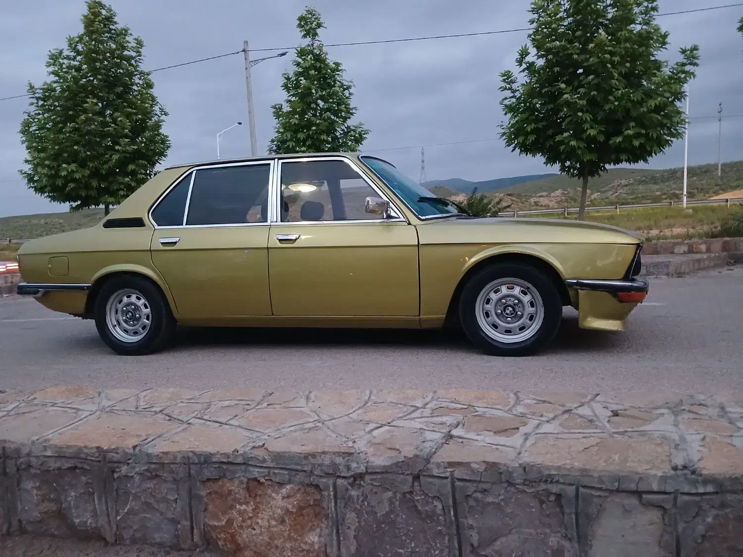 فروش BMW 518|خودرو کلاسیک|بجنورد, |دیوار