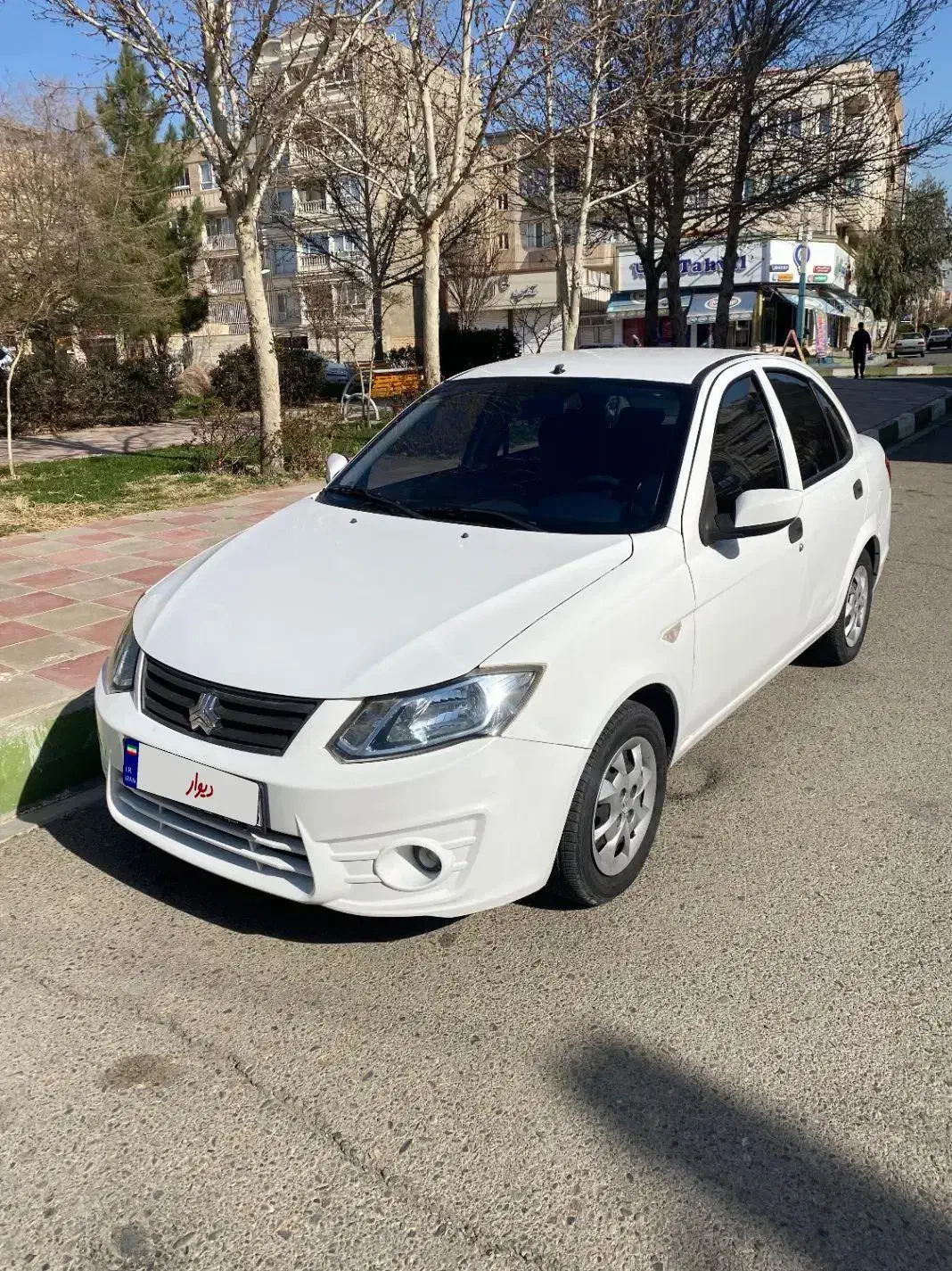 ساینا  مدل۹۸|خودرو سواری و وانت|هشتگرد, شهرک کوثر|دیوار