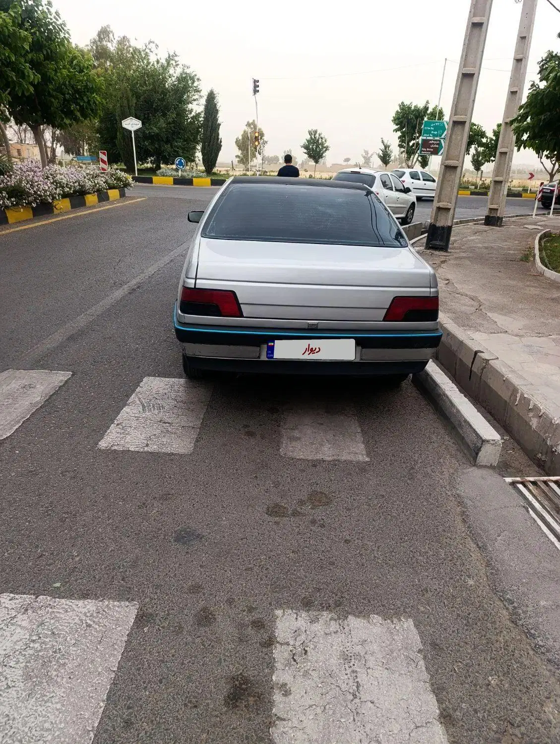 پژو۴۰۵|خودرو سواری و وانت|قم, باجک سه|دیوار