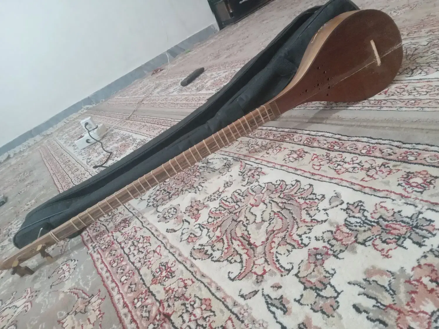 ۳تار|سازهای سنتی|قوچان, |دیوار
