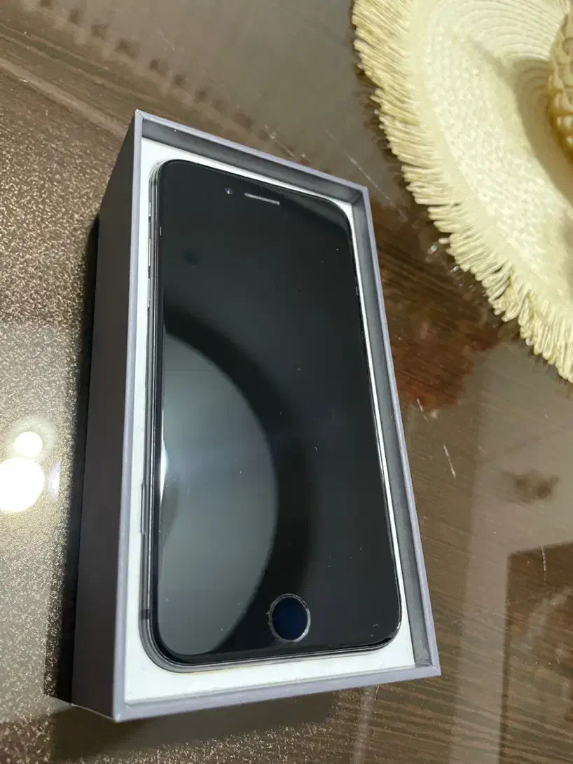 Iphone 8|موبایل|بندر انزلی, آذربایجان|دیوار