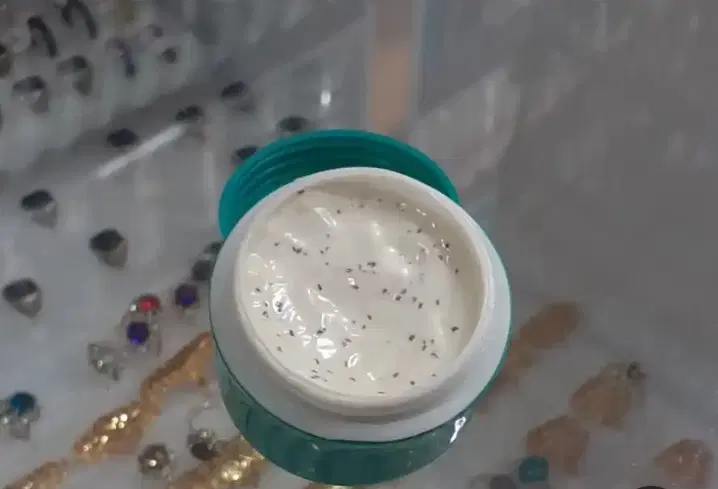 کرم|آرایشی، بهداشتی، درمانی|دوگنبدان, |دیوار