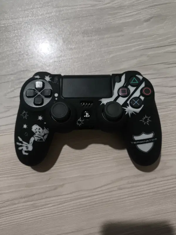 دسته ی PS4|کنسول، بازی ویدئویی و آنلاین|رشت, منظریه|دیوار