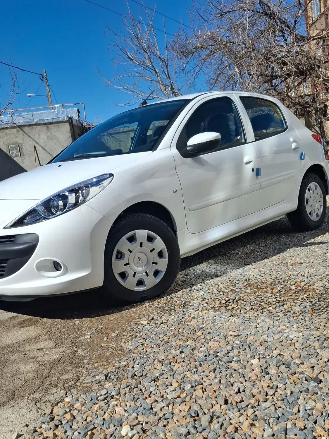 ۲۰۷ خشک ۴۰۱|خودرو سواری و وانت|همدان, |دیوار