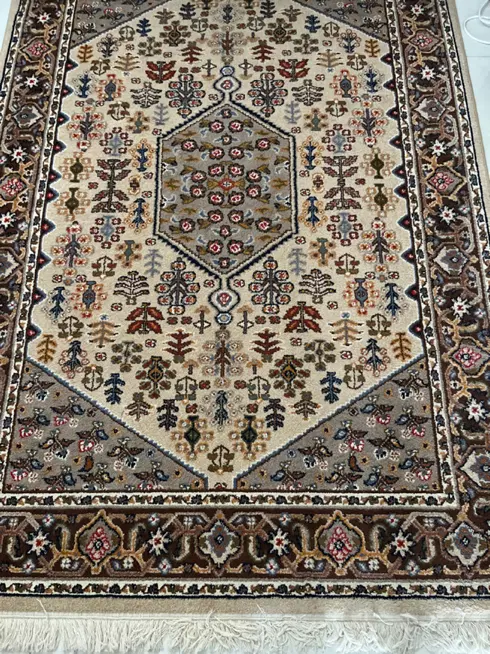 دو عدد فرش ماشینی طرح گلیم|گلیم، جاجیم، گبه|اصفهان, بهارستان|دیوار