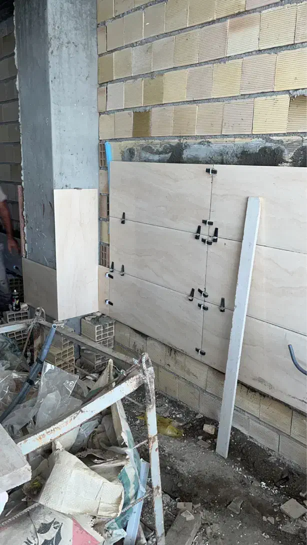 به یک  کاشیکار نیازمندیم|استخدام معماری، عمران و ساختمانی|رشت, کوی جام جم|دیوار