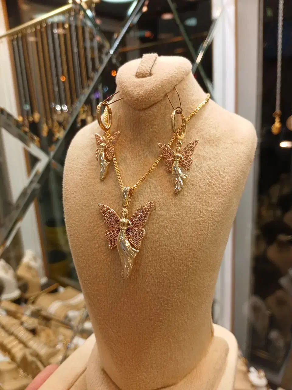 طلا.|جواهرات|آران و بیدگل, |دیوار