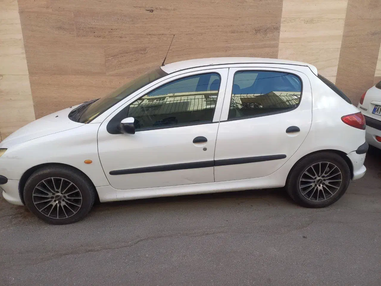 پژو ۲۰۶|خودرو سواری و وانت|قزوین, |دیوار