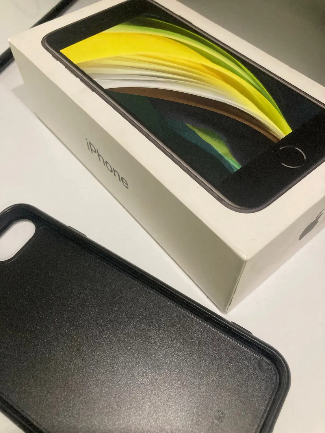 iPhone SE 128|موبایل|اصفهان, جلفا|دیوار