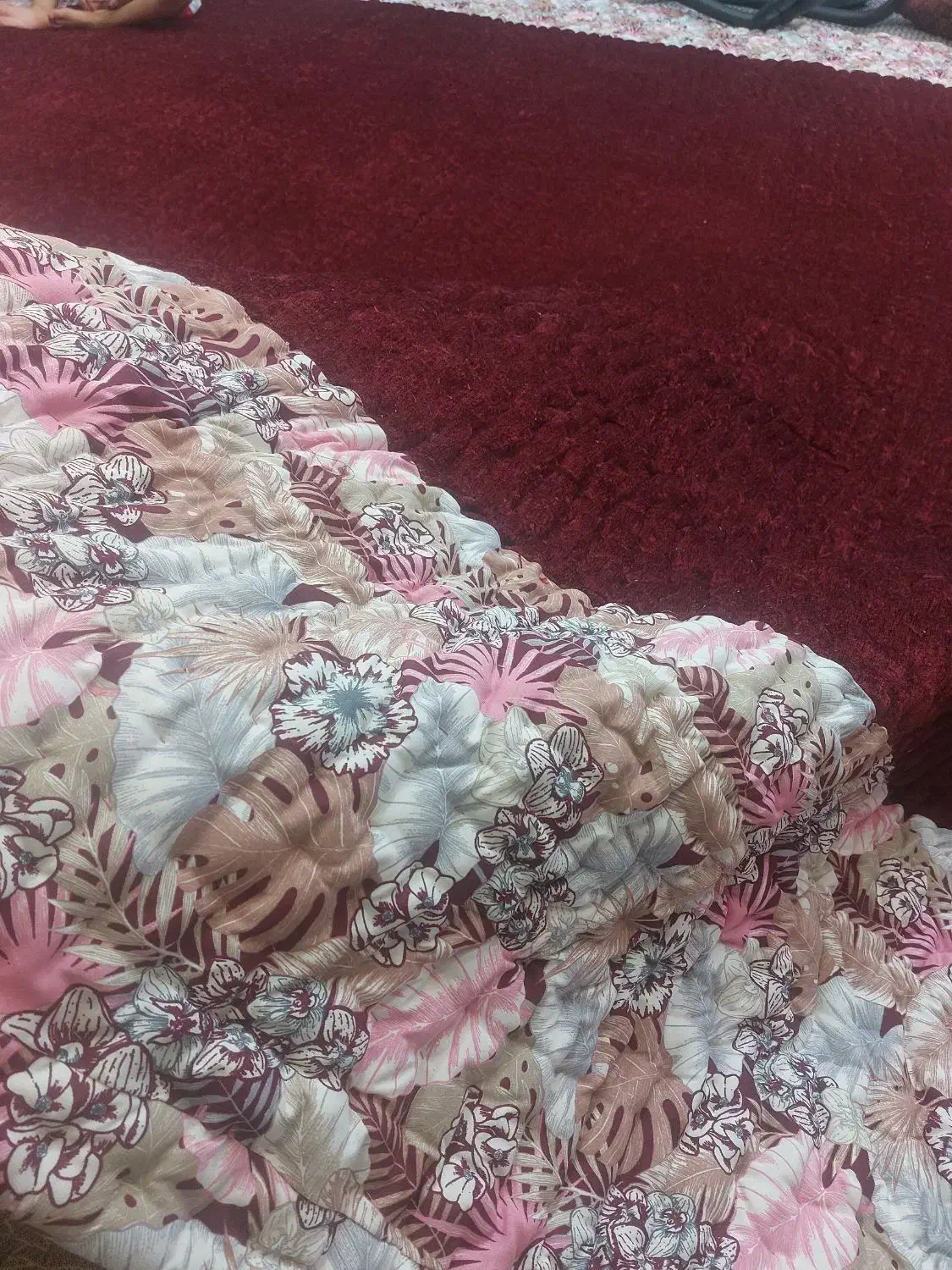 لحاف کرسی|رختخواب، بالش، پتو|اصفهان, عاشق‌آباد|دیوار