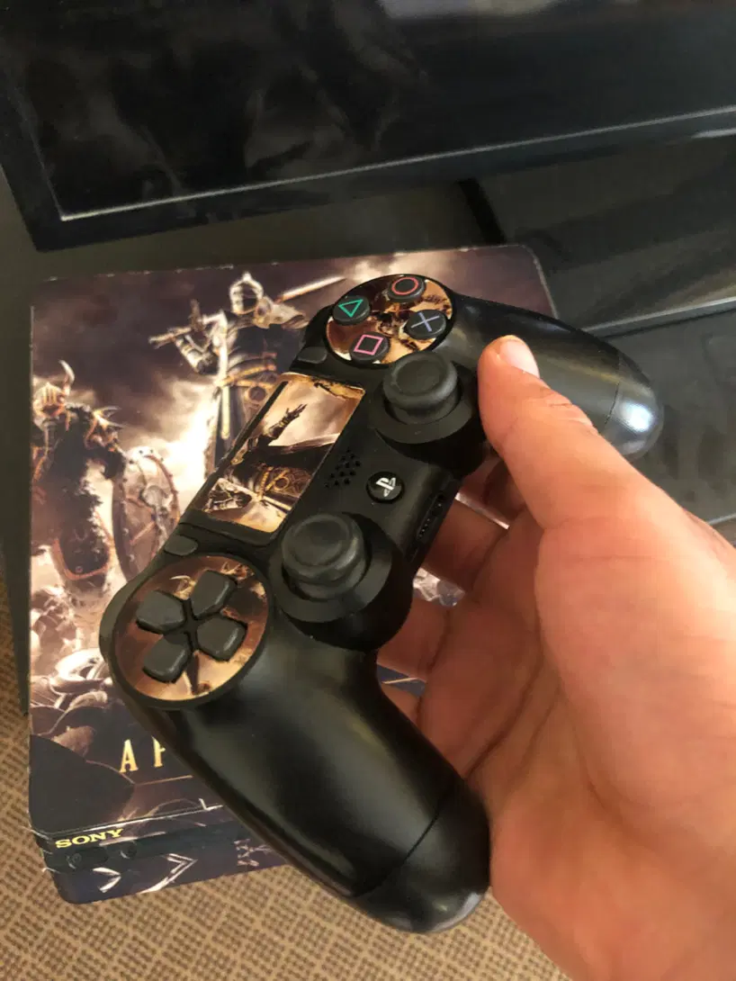 Ps4 slim|کنسول، بازی ویدئویی و آنلاین|بوشهر, |دیوار