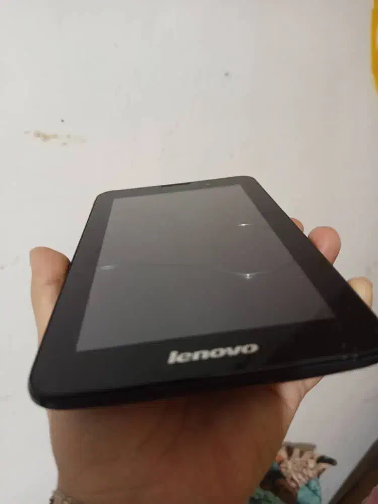 تبلت A3000H|تبلت|اصفهان, باغ زرشک|دیوار