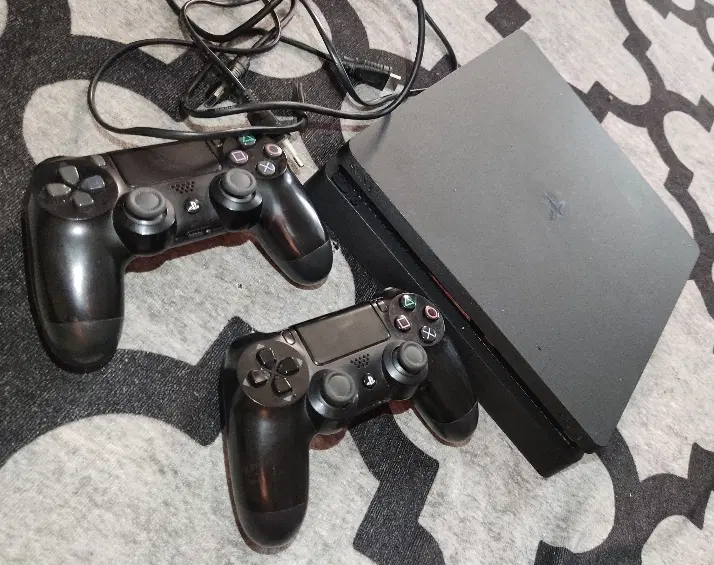 PS4|کنسول، بازی ویدئویی و آنلاین|شیراز, کرونی(خاتونک)|دیوار