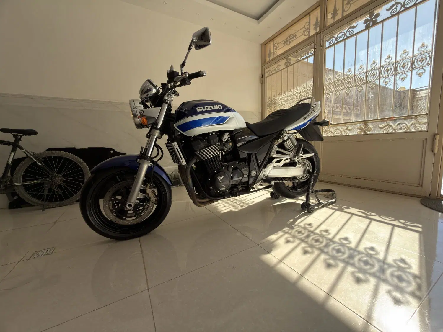 2008gsx1400|موتورسیکلت|بیجار, |دیوار