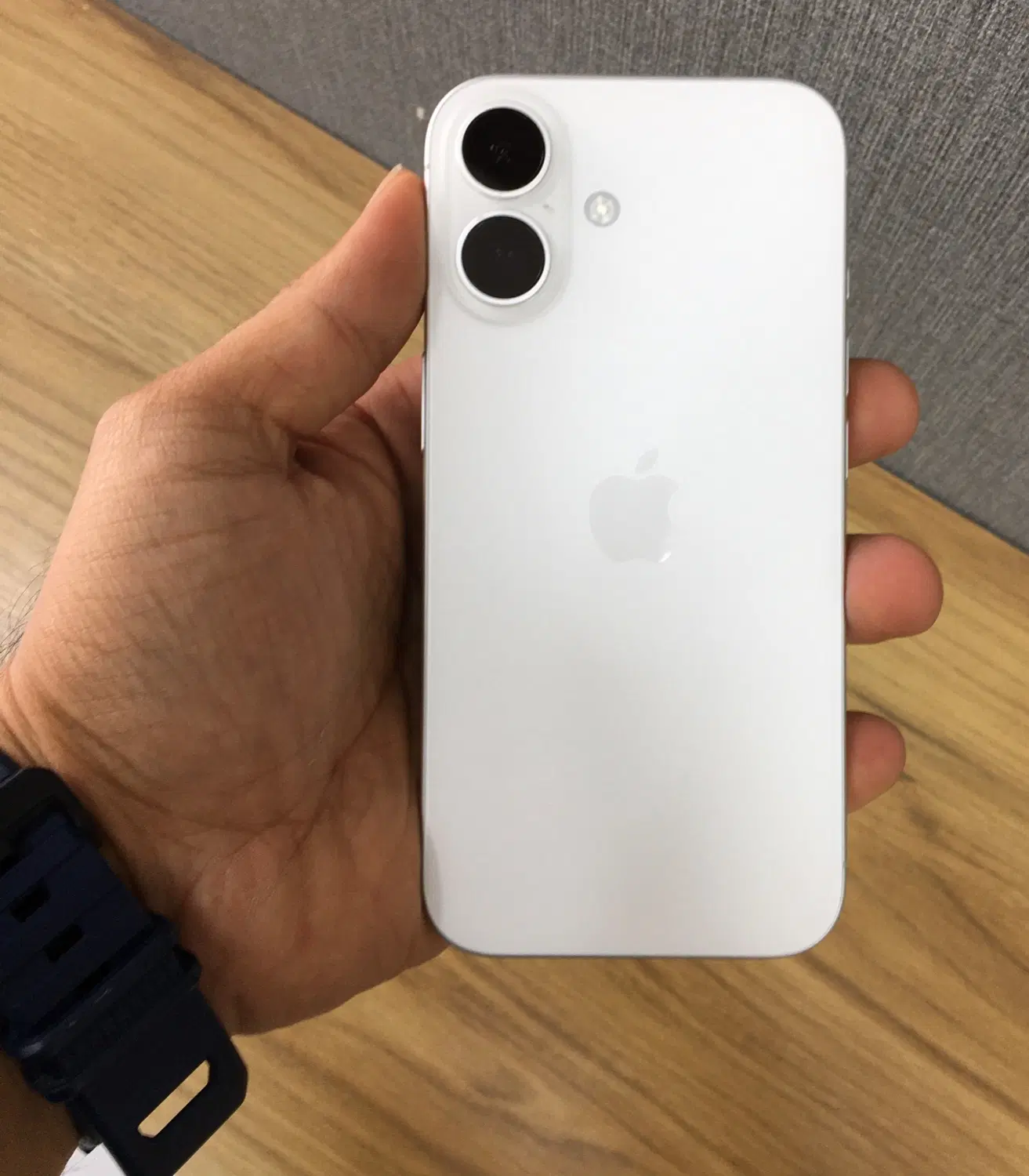 iphone 16 normal|موبایل|بندرعباس, |دیوار