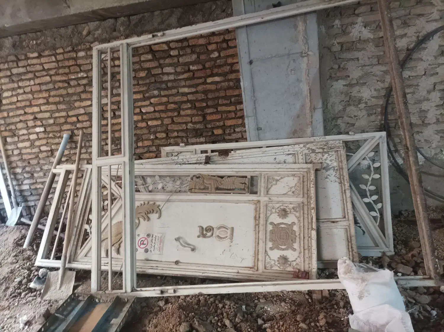 درب حیاط|مصالح و تجهیزات ساختمان|اسلام‌شهر, شهرک مفیدی|دیوار