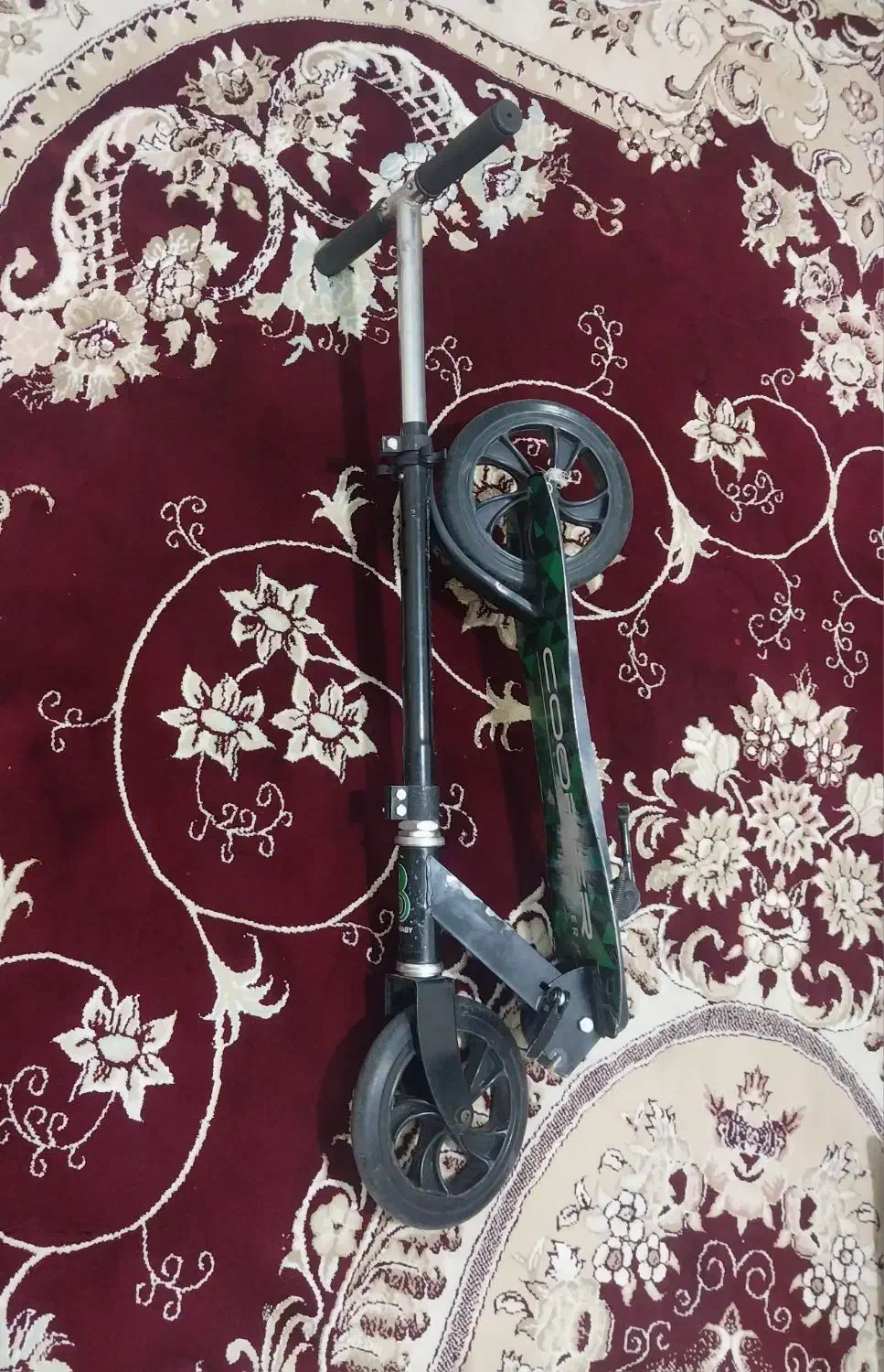 اسکوتر|دوچرخه، اسکیت، اسکوتر|پرند, فاز ۶|دیوار