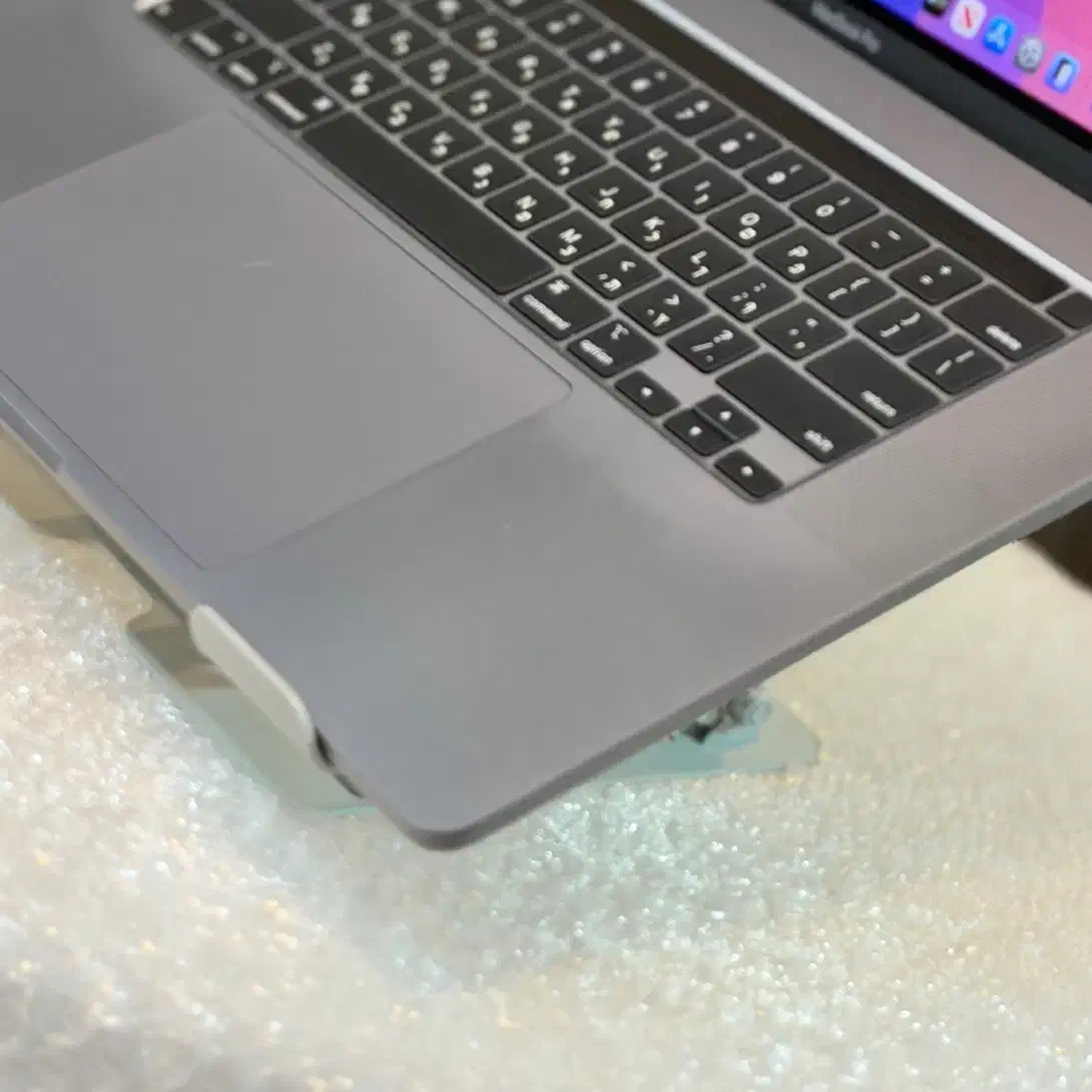 لپتاپ macbook Pro 2019 رم 32 پردازنده i9|رایانه همراه|شیراز, ملاصدرا|دیوار