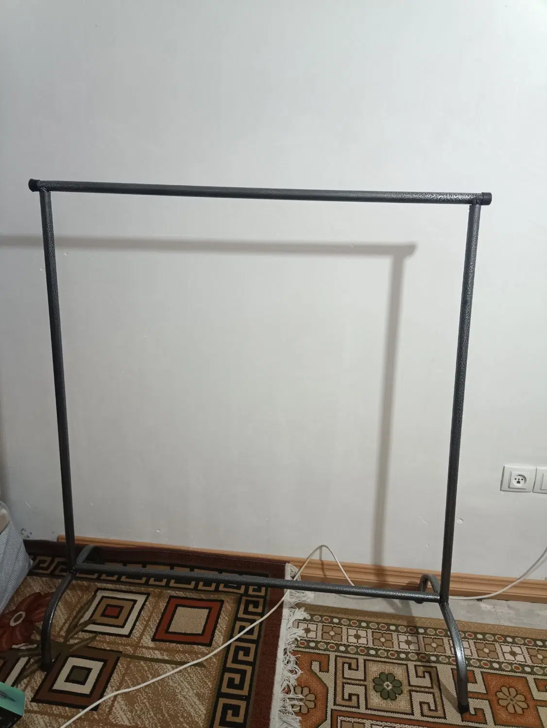 رگال|بندرخت و رختآویز|ابهر, |دیوار