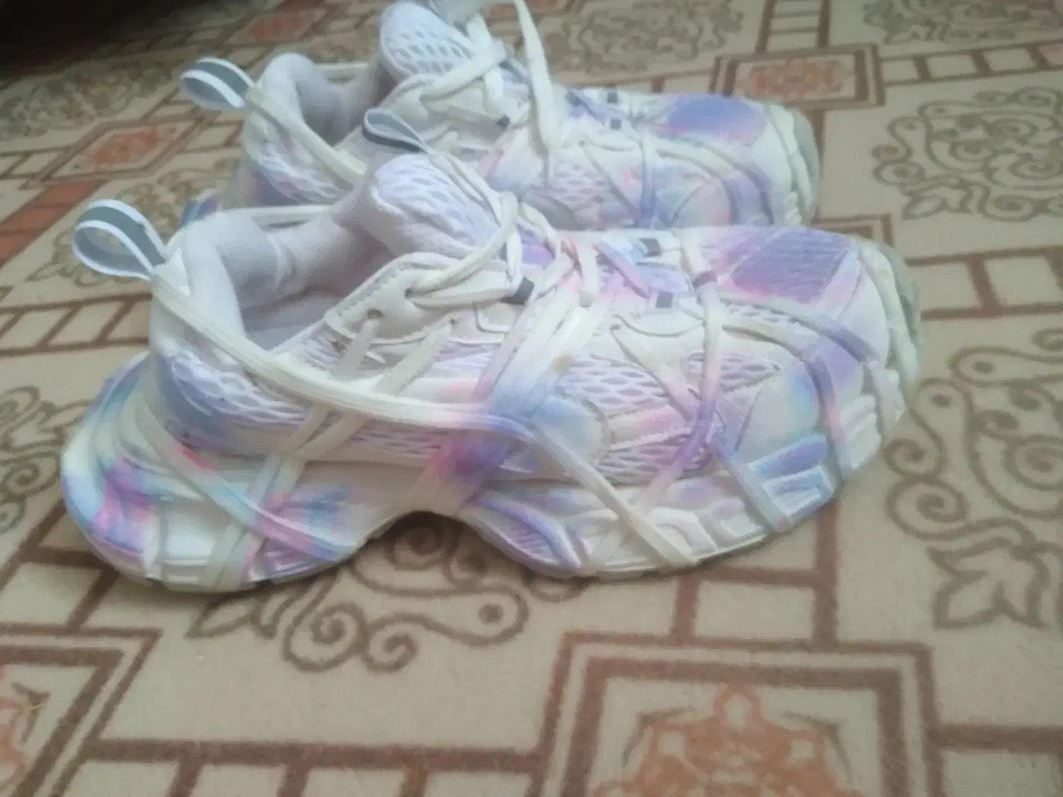 گفش|کیف، کفش، کمربند|اردبیل, |دیوار