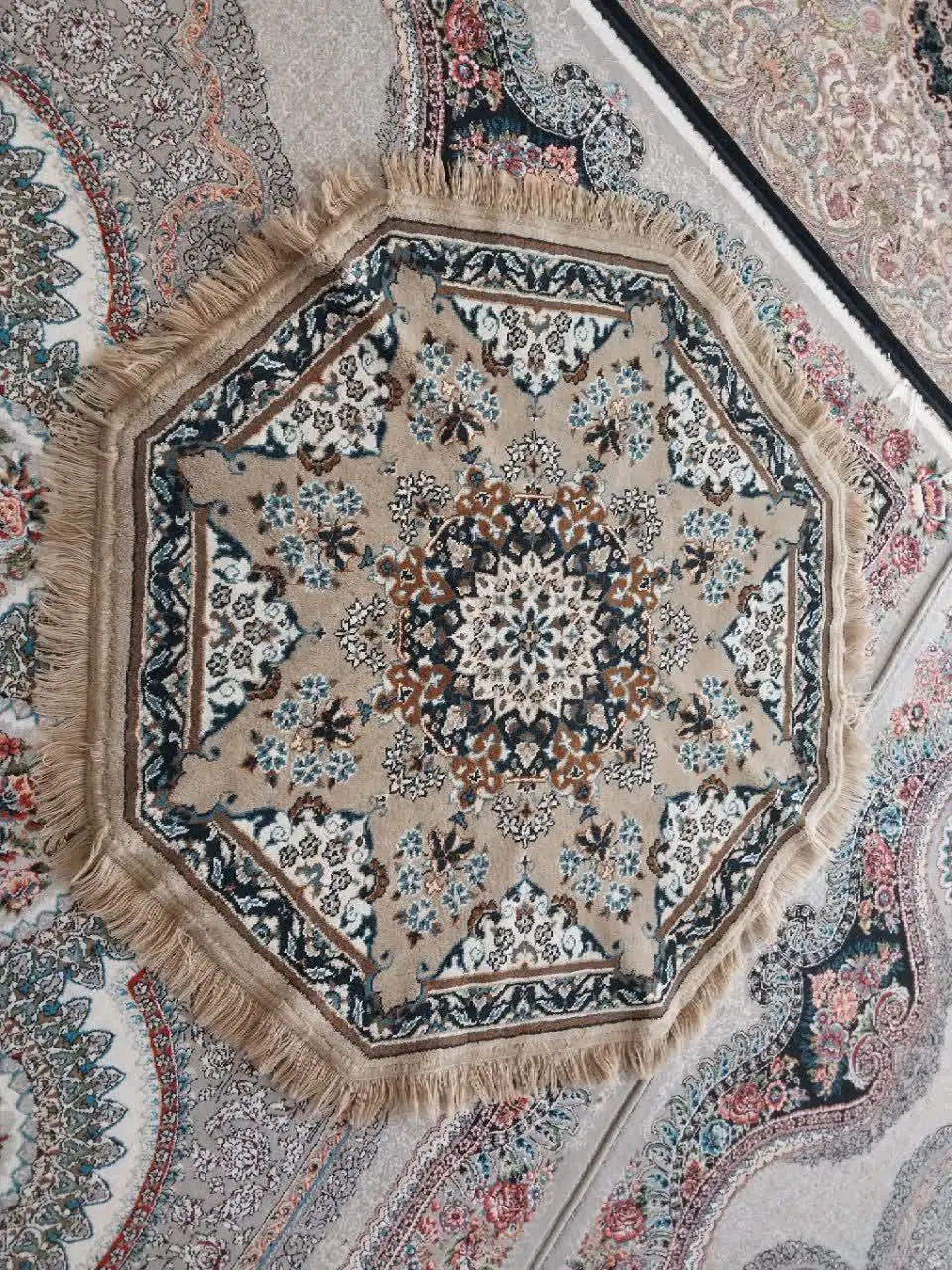 دمفرشی|فرش|مسجد سلیمان, |دیوار