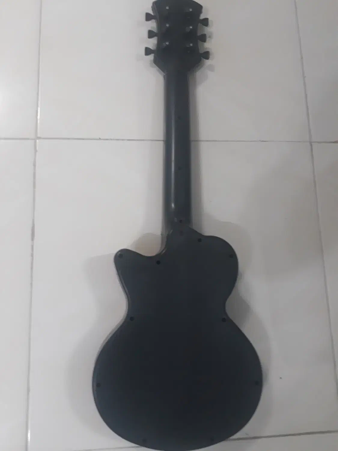 گیتار|اسباب‌بازی بچه|رشت, حمیدیان|دیوار