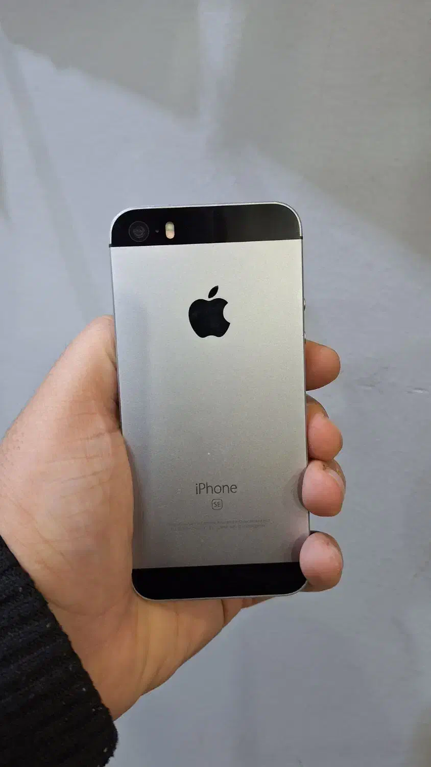 آیفون SE|موبایل|مینودشت, |دیوار