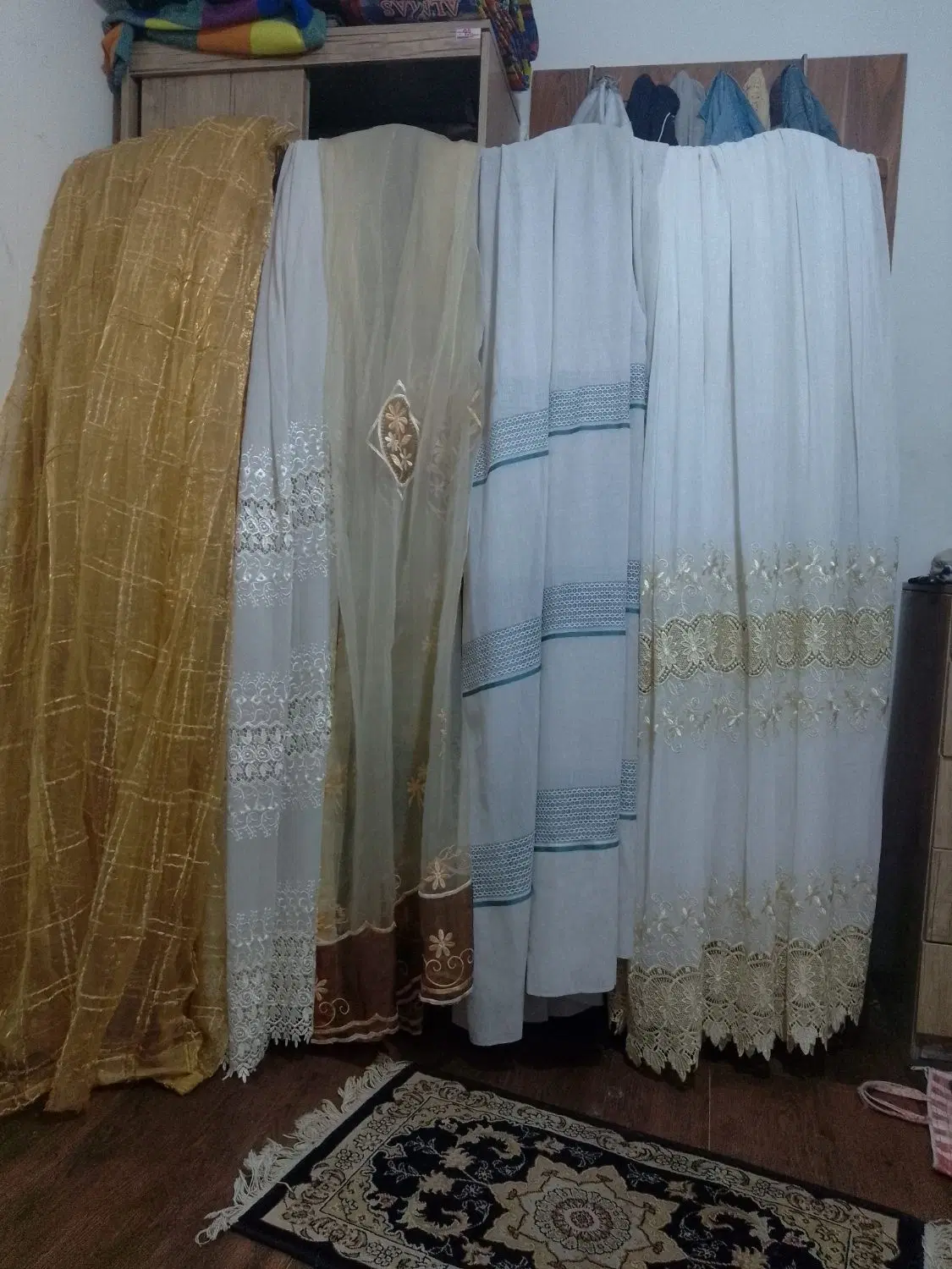 پرده|پرده، رانر، رومیزی|تهران, کن|دیوار