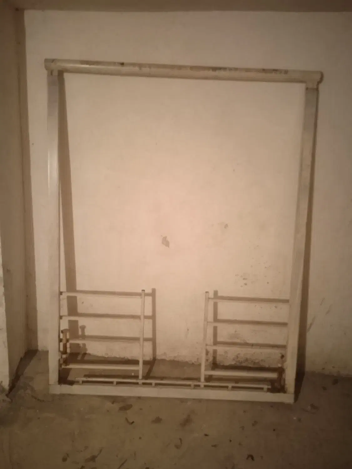 دار قالی|ابزارآلات|ایلام, |دیوار